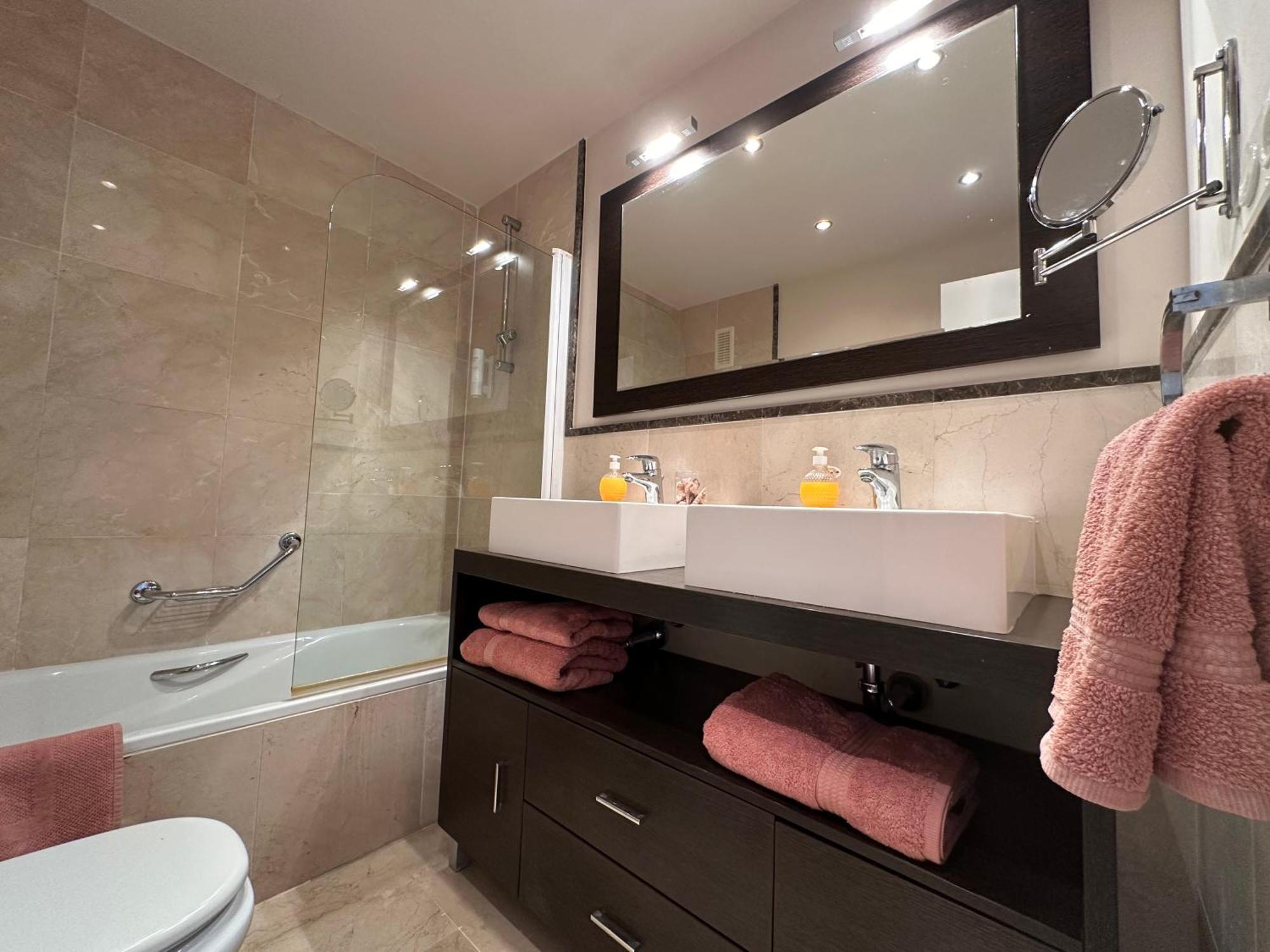 Apartamento Frente Al Mar Con Parking Privado Torrox Exterior foto